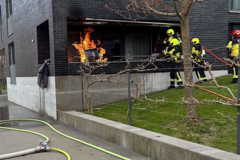 Herisau AR – Brandausbruch auf einem Balkon 