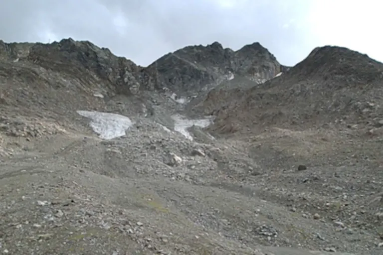 Hospental und Andermatt UR – Massiver Felssturz im Gebiet des St. Annafirns
