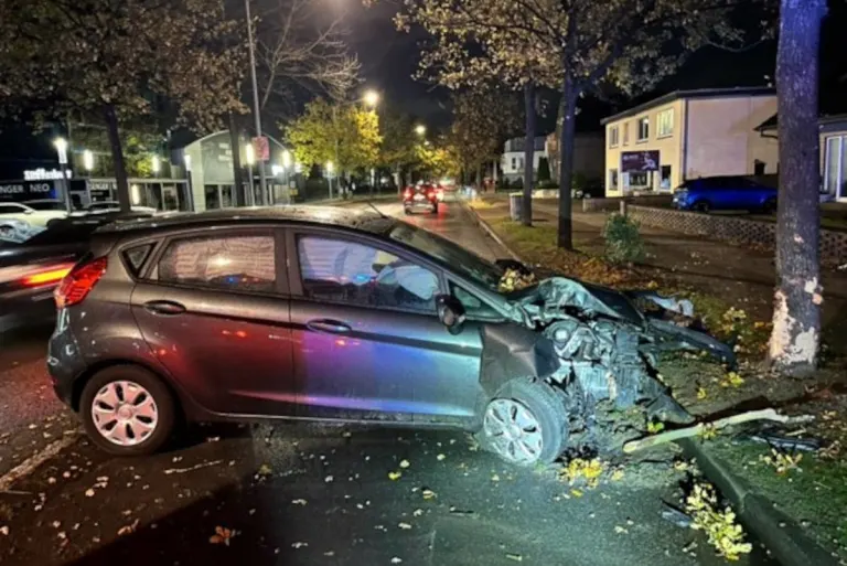 Oldenburg – 89-jährige Frau nach schwerem Verkehrsunfall im Krankenhaus