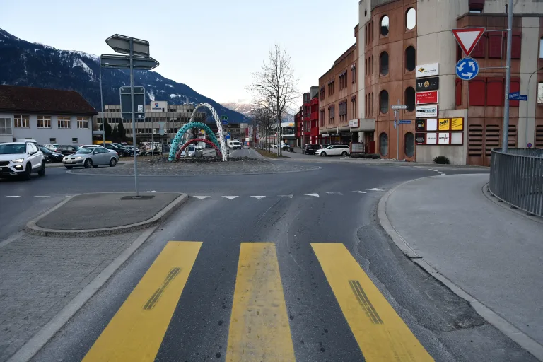 Chur GR – Radfahrer im Kreisel angefahren