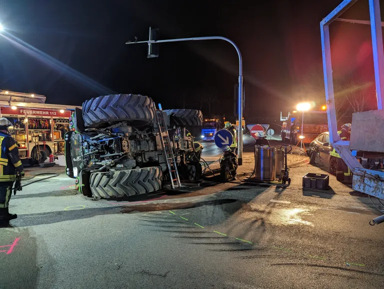 Arnsberg – Unfall mit landwirtschaftlicher Maschine