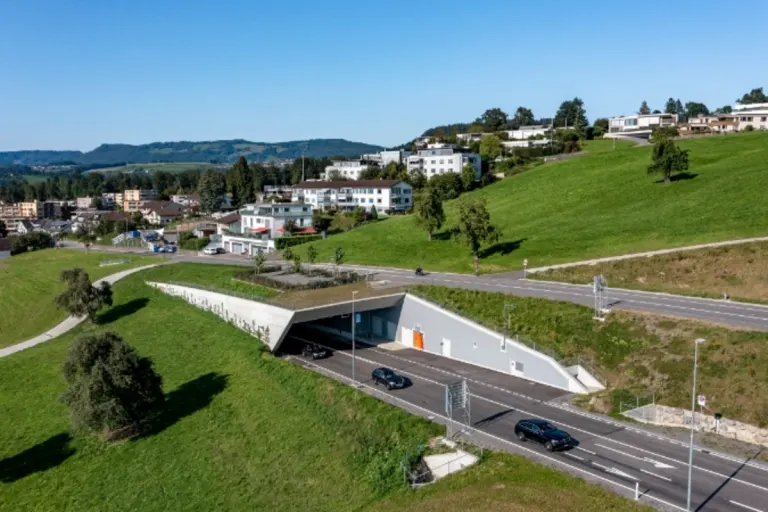 Geissbüeltunnels in Baar wird dreimal gesperrt