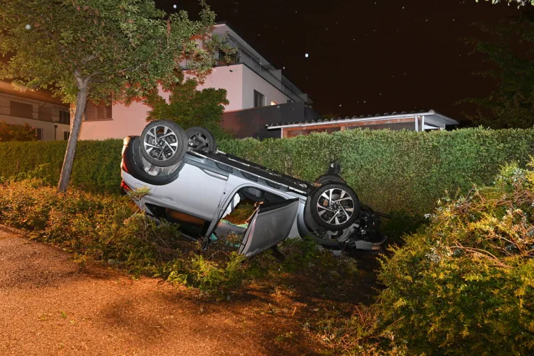 Wil SG – 83-Jähriger bei Selbstunfall verletzt - Rega im Einsatz