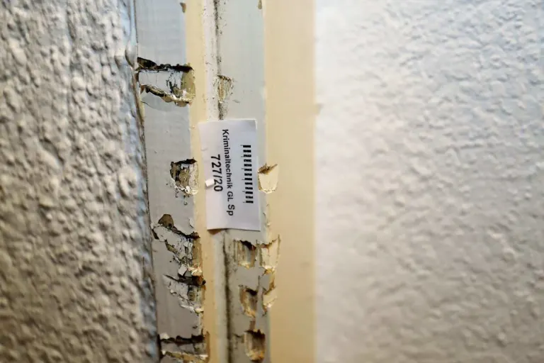 Niederurnen GL – Gewaltsam in ein Gemeindehaus eingebrochen