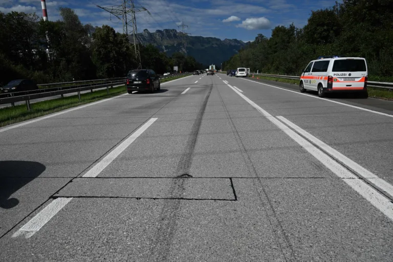 A13 Buchs – Unfall mit drei Fahrzeugen auf der Autobahn