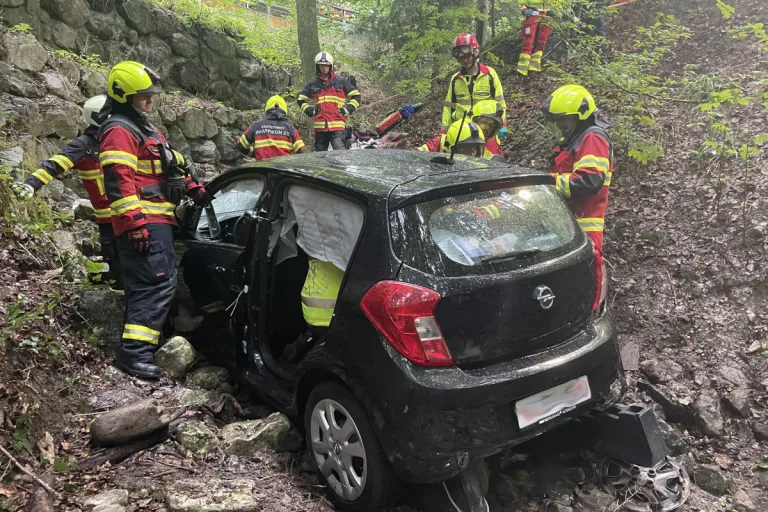 Pfäffikon SZ – Autofahrerin bei Kollision erheblich verletzt