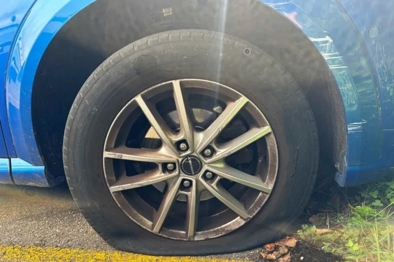 Schaffhausen – Auto mutwillig beschädigt