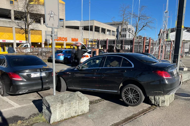 Wil SG – Alkoholisiert beim Parkieren verunfallt