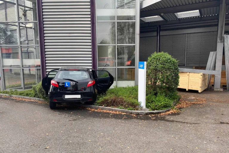 Stadt Zug – Lernfahrt geht schief – 3 Personen im Spital