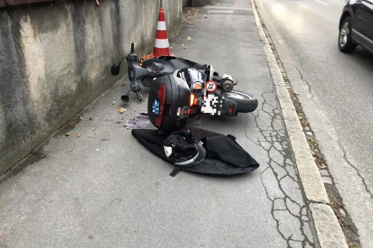Netstal GL - Vortritt genommen und Unfall verusacht