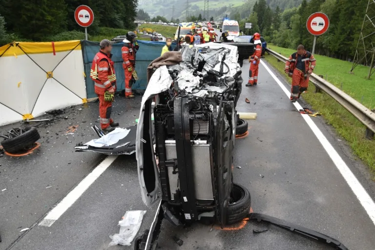 Schiers GR - Horrorunfall mit sechs verletzten Personen!