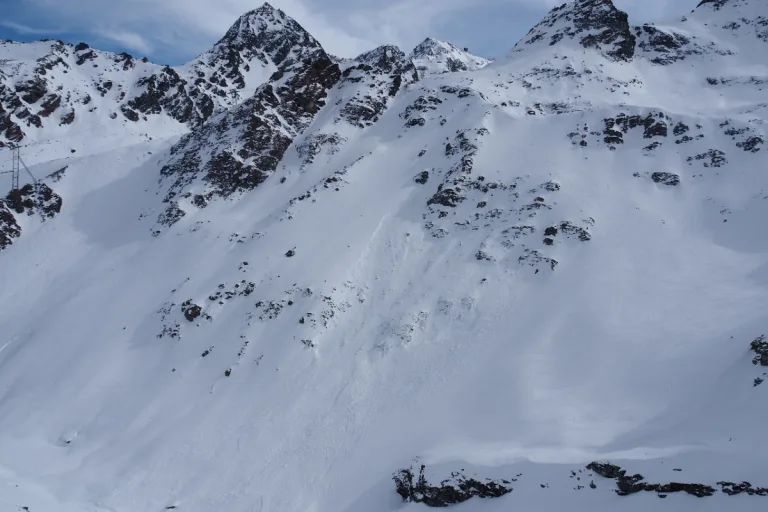 Nendaz VS - 28-jähriger Mann durch Lawinenabgang ums Leben gekommen