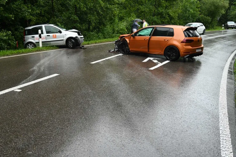 St. Josefen SG - Verkehrsbehinderungen nach Frontalkollision 