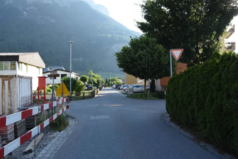 Mels SG – Kollision zwischen Lieferwagen und Mofa