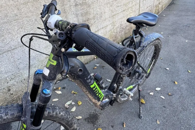 St.Gallen – E-Biker (18) schlägt sich bei Sturz mehrere Zähne aus