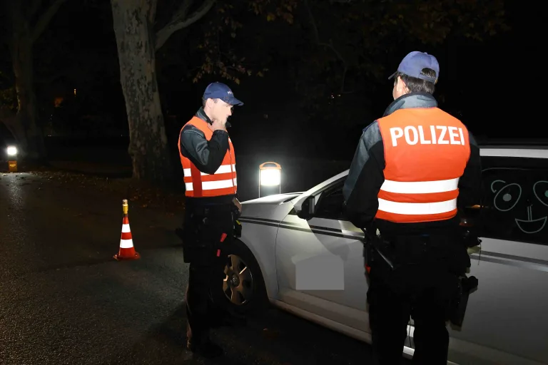 Chur GR – Zwei Autofahrer aus dem Verkehr gezogen