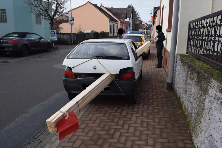 A62 Hütschenhausen - Abenteuerlicher Holztransport