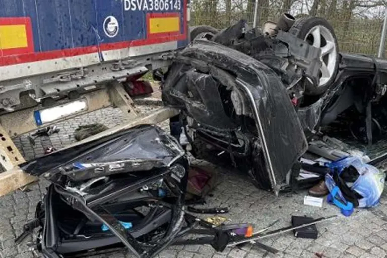 Reinfeld - Autofahrer stirbt nach Horror-Unfall auf Rastplatz 