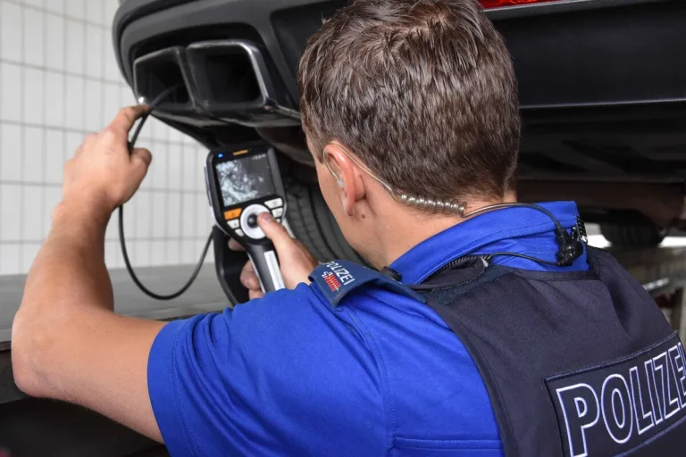 Rapperswil-Jona SG – Zwei mutmasslich getunte Autos bei Verkehrskontrolle stillgelegt