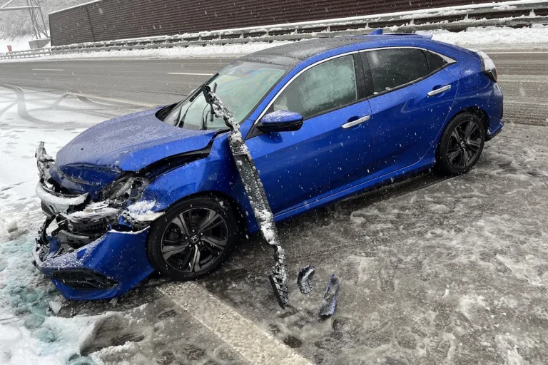 St.Gallen - Auf der Autobahn verunfallt