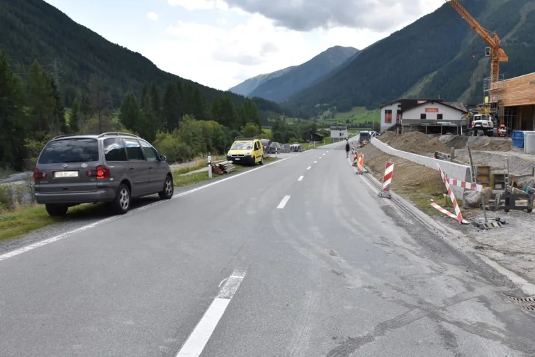 Zernez GR - Verkehrsunfall mit mehreren Beteiligten