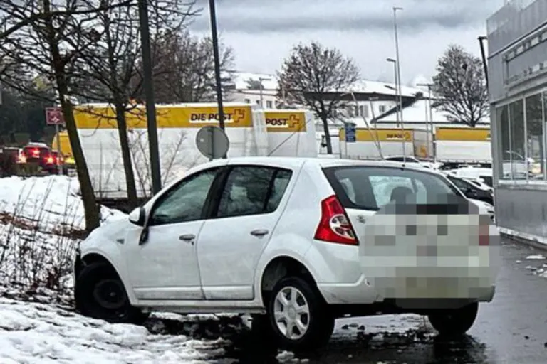 Dintikon AG - 11-Jähriger von einem Auto erfasst und verletzt