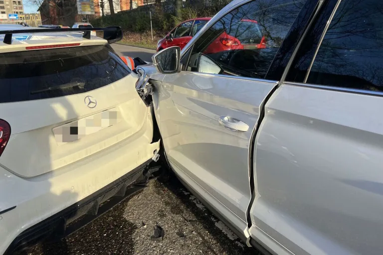 St.Gallen - Unfall zwischen drei Autos