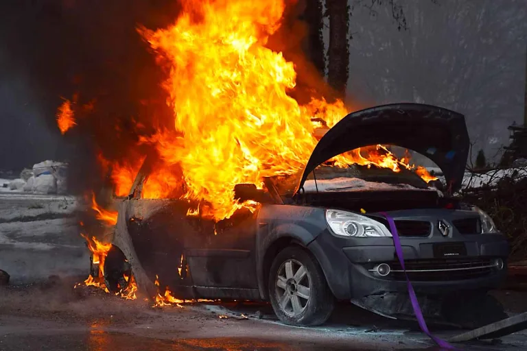 Gerlafingen SO - Auto vollständig ausgebrannt 