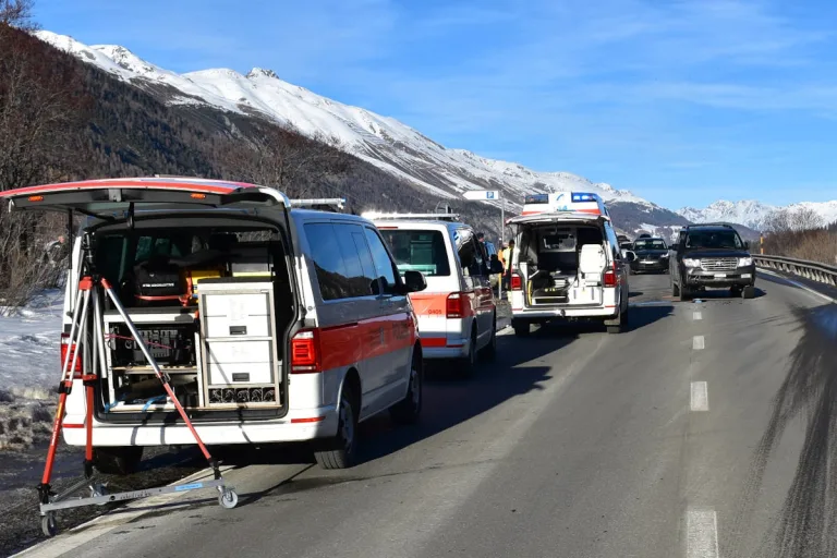 Samedan GR – Seitlich-frontale Kollision fordert zwei Verletzte