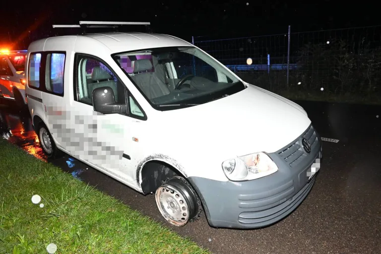 Diepoldsau SG – 38-Jähriger entwendet Lieferwagen und baut Unfall