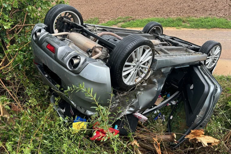 A65 Deidesheim RP – Unfall mit Überschlag durch Aquaplaning 