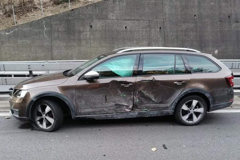 Göschenen UR – Beim Spurwechsel Unfall verursacht
