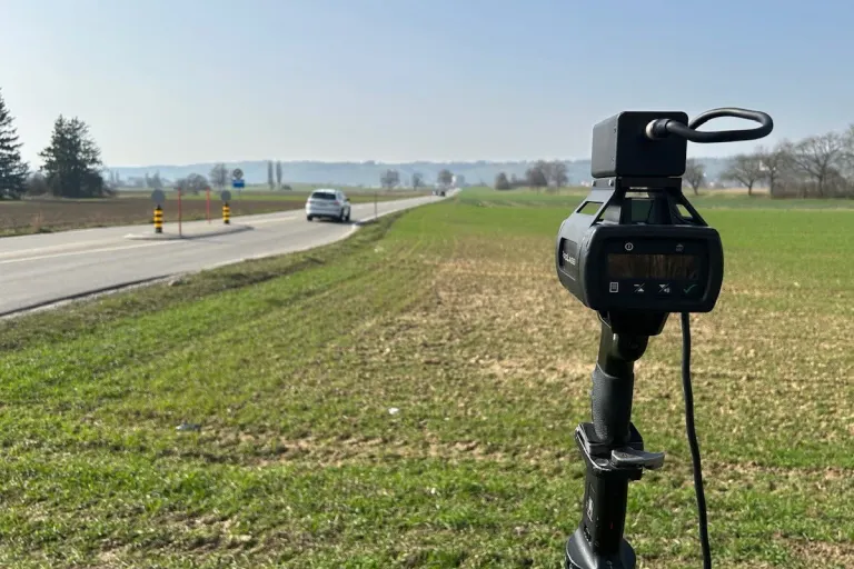 Neunkirch SH – Töff-Raser mit 146 km/h ausserorts gemessen