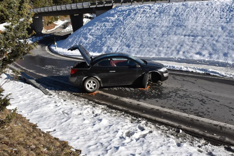 Flims GR - Unfall nach Ausweichmanöver wegen Fussgänger 