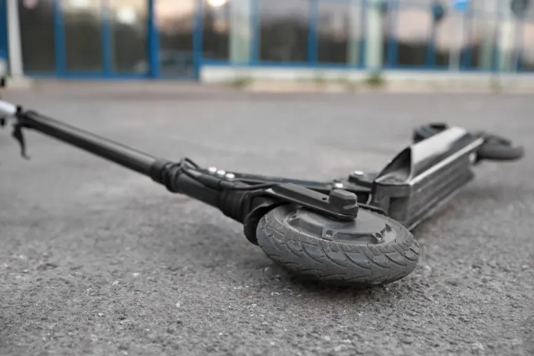 Langenwang – Betrunkener Lenker erfasst E-Scooter