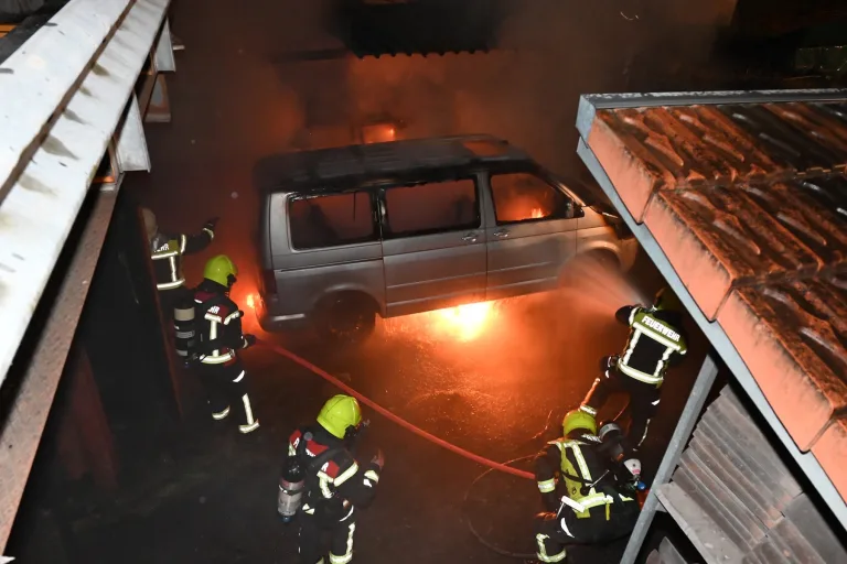 Autobrand in Unterterzen SG – War es Brandstiftung? 
