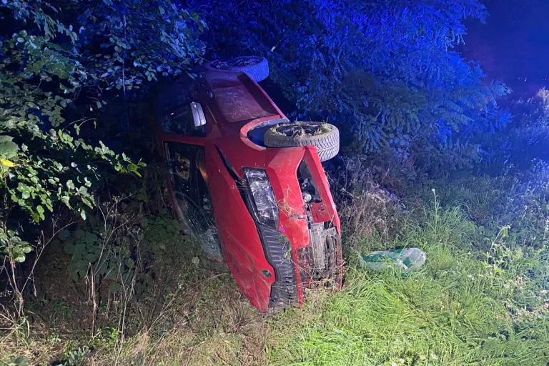 Berg RP – Autofahrer überschlägt sich unter Alkoholeinfluss