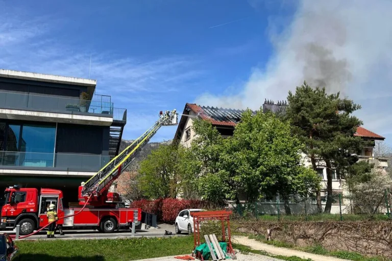 Bettlach SO - Dachstock und zwei Wohnungen bei Brand weitgehend zerstört