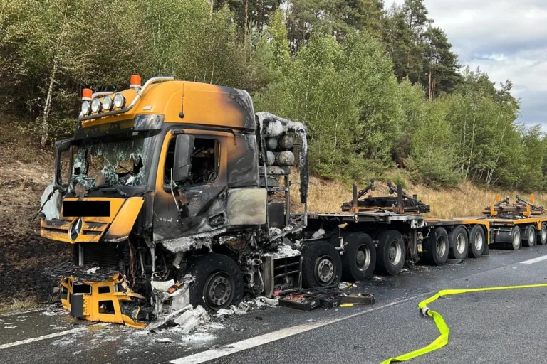 A71 Ilmenau – Brennender Schwerlasttransporter auf der Autobahn