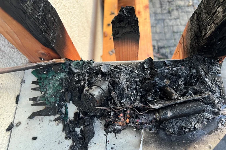Igis GR – Ladevorgang eines Akku löst Brand aus