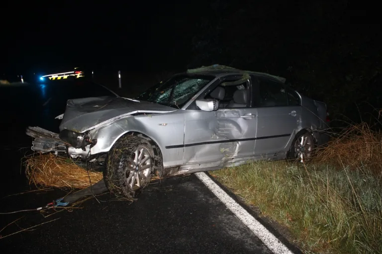 Unfall in Schophoven - Betrunken von der Straße abgekommen - Autofahrer schwer verletzt