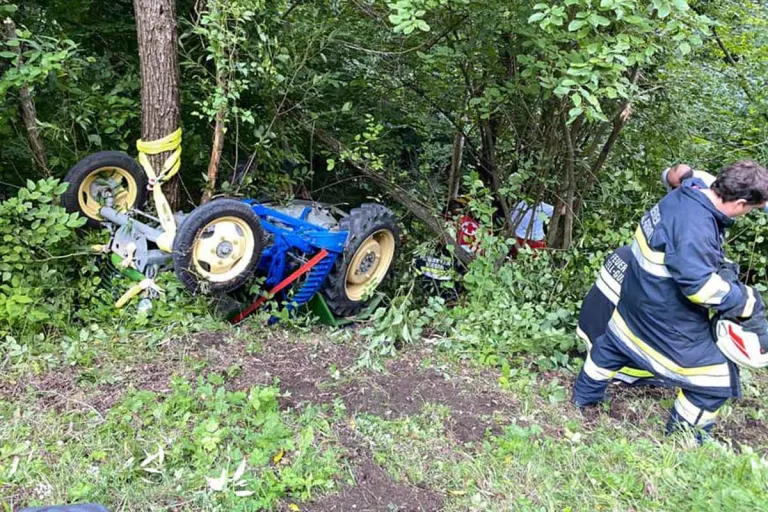 Ebenthal - Wegen Alkohol verunfallt - Kind verletzt