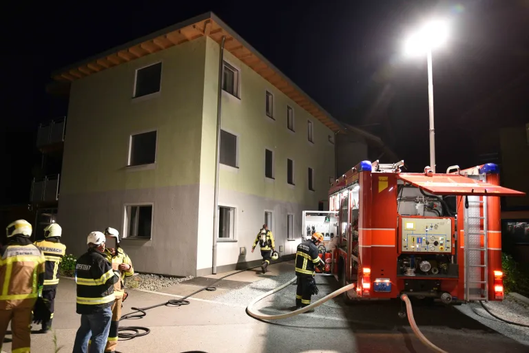 Alpnachstad OW – Brand in Mehrfamilienhaus