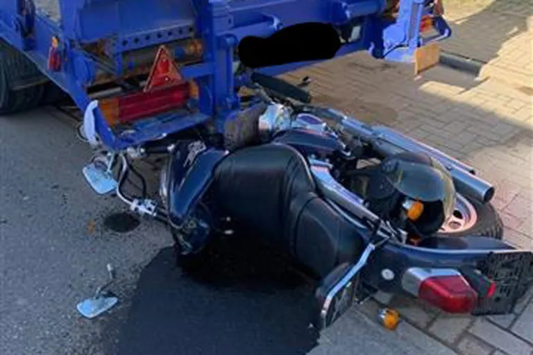 Haßloch - Motorradfahrer nach Unfall schwer verletzt