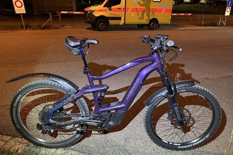 Herisau AR – E-Biker bei Selbstunfall verletzt