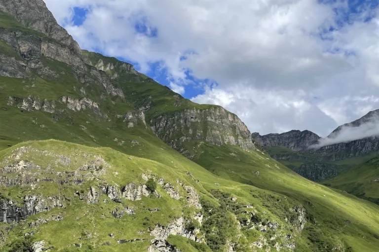 Unfall in Vals GR – Mann stirbt nach Absturz