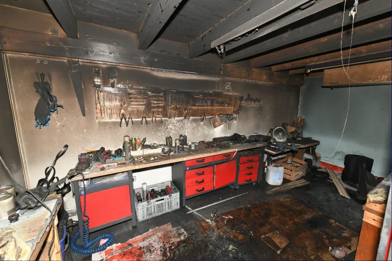 Schwellbrunn AR – Roller in Werkstatt in Brand geraten