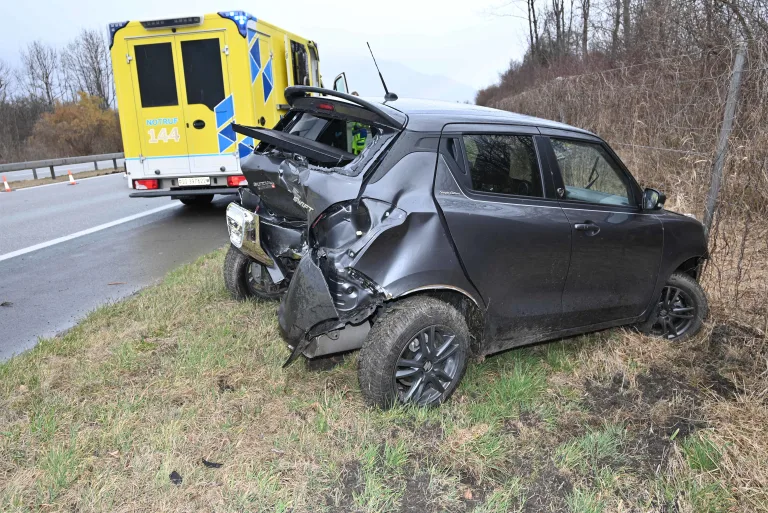 A13 Buchs SG: Zwei verletzte Personen bei Auffahrunfall