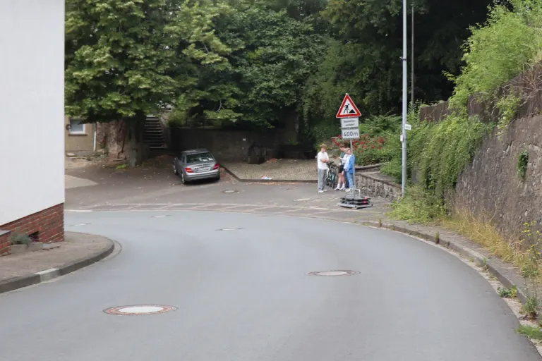 Beverungen NW – Radfahrerin bei Unfall mit Auto schwer verletzt