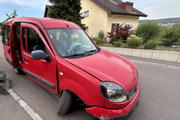 Brugg AG – Unfall mit Verletztem nach Sekundenschlaf